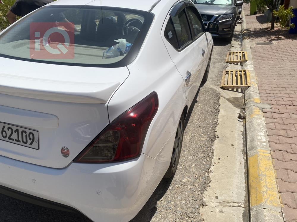 Nissan Sunny